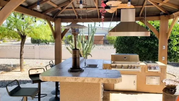 Custom Built BBQ Island: 5 Benefits Over A DIY Grill Island